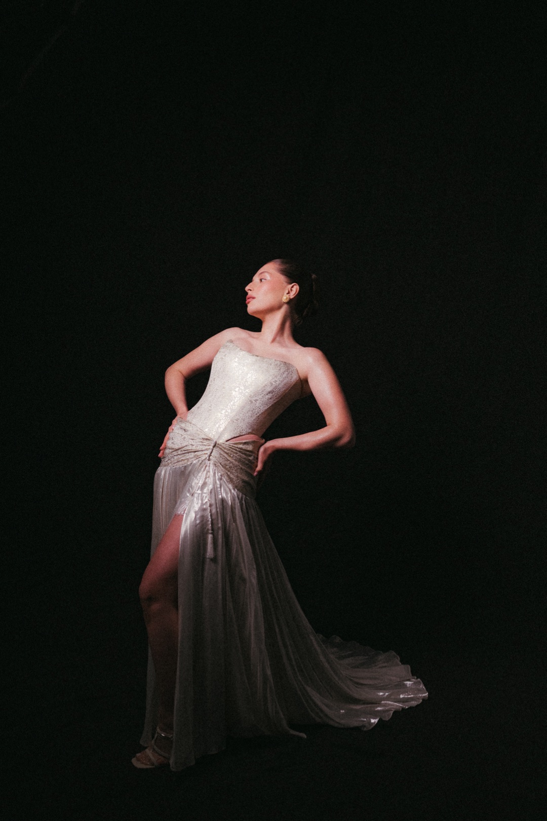 The evening gown, front